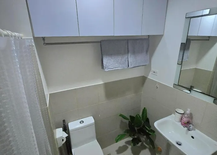 Rosie's Spot At South Residences Pinas Manille